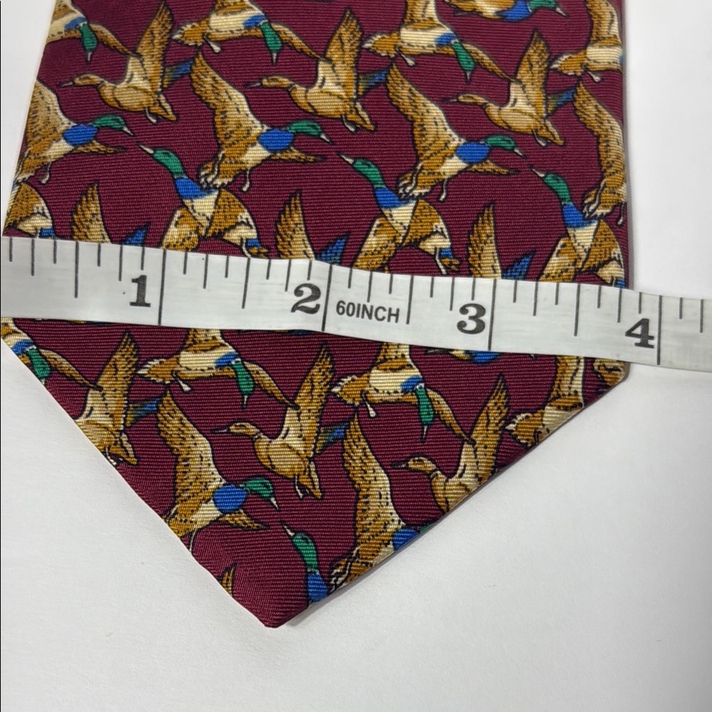 Beaufort Tie‎ Rack Red Flying Ducks Pattern Tie - Picture 7 of 7